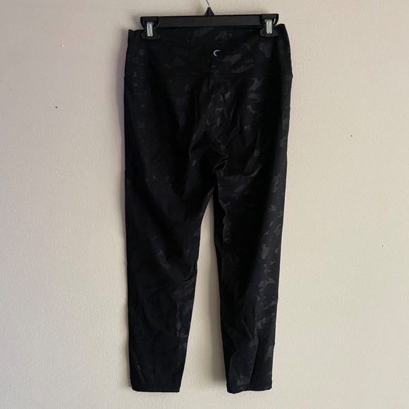 Zyia Active Black Battleship Camo Luxe Leggings Size 6-8 - Picture 7 of 8